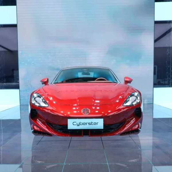 MG Cyberster 2026 520km Legendary Four-Wheel Roadster– Wholesale Price From China | Chinese Car Dealer Canada